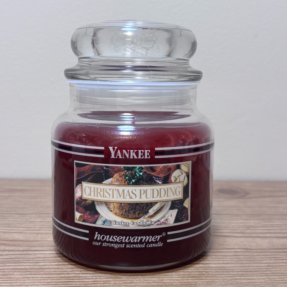 Yankee Candle Christmas Pudding Scented Housewarmer Candle 14.5 oz HTF